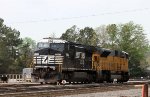 NS 8364 & 7289 sit in Glenwood Yard